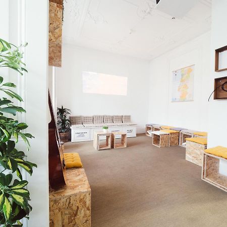 Impact House Hostel Lisboa Εξωτερικό φωτογραφία